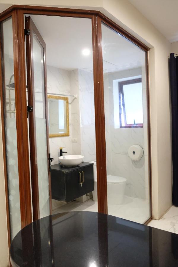 Aisha Hotels And Apartments Ханой Экстерьер фото